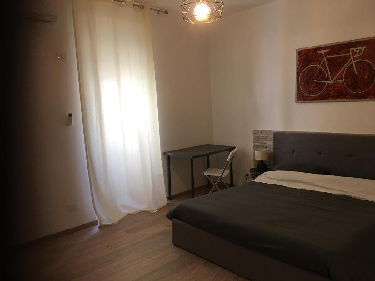 La Casa Nell'Antico Cortile Apartment Catania Exterior photo